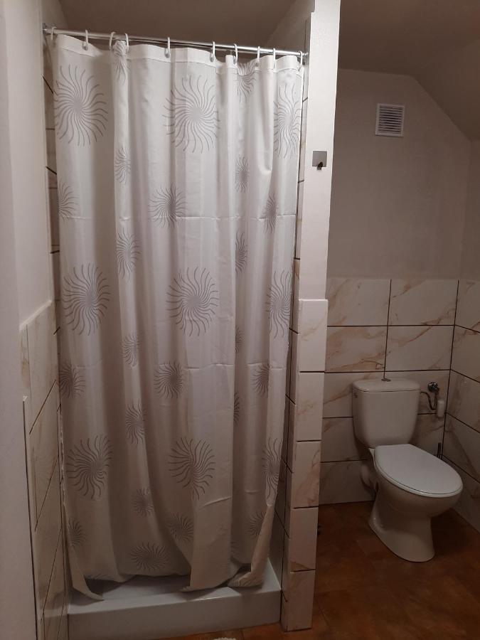 Der Kleine Bauernhof Keine Arbeiter Zadnych Pracownikow Lubiatow (Opole) Exterior foto