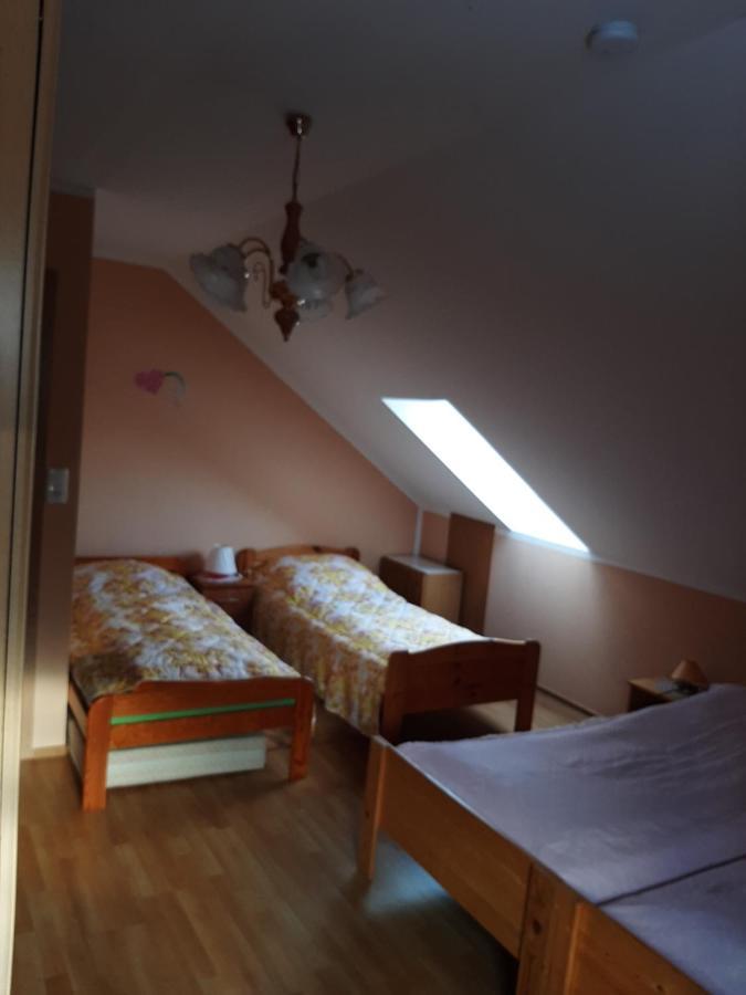 Der Kleine Bauernhof Keine Arbeiter Zadnych Pracownikow Lubiatow (Opole) Exterior foto