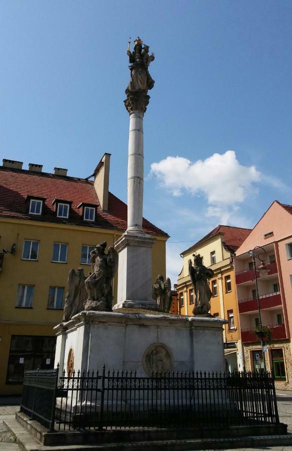 Der Kleine Bauernhof Keine Arbeiter Zadnych Pracownikow Lubiatow (Opole) Exterior foto